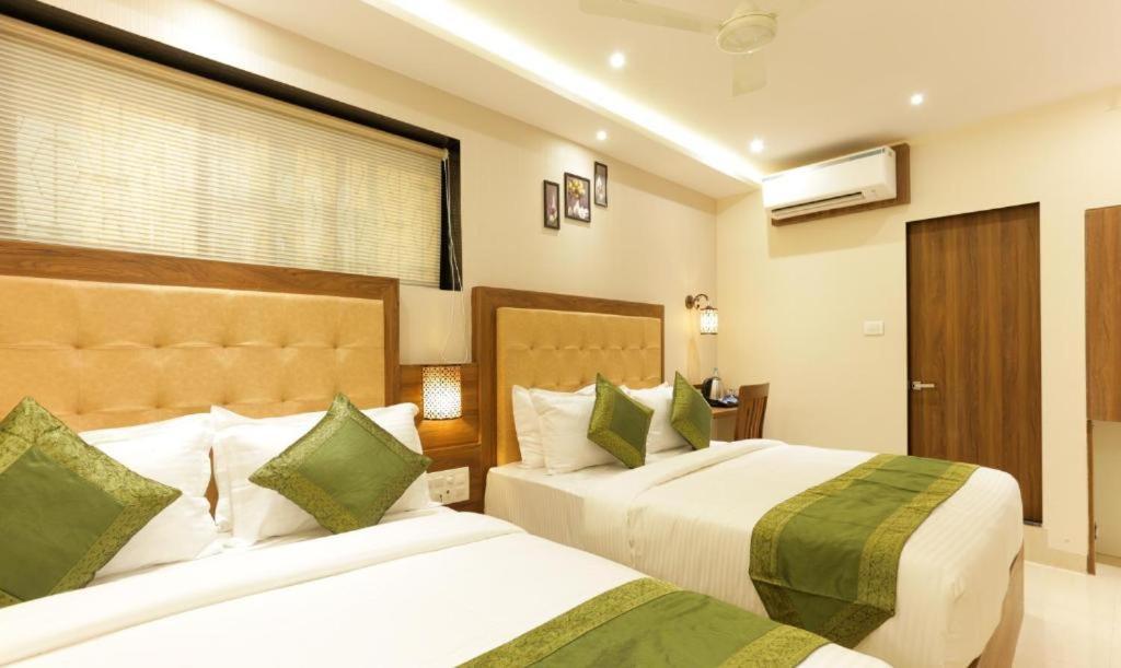 Hotel Delight Mumbai Exterior photo