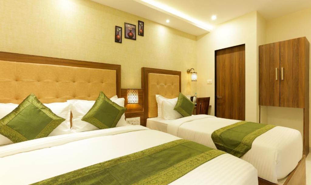 Hotel Delight Mumbai Exterior photo